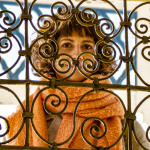 Veronika bakom galler